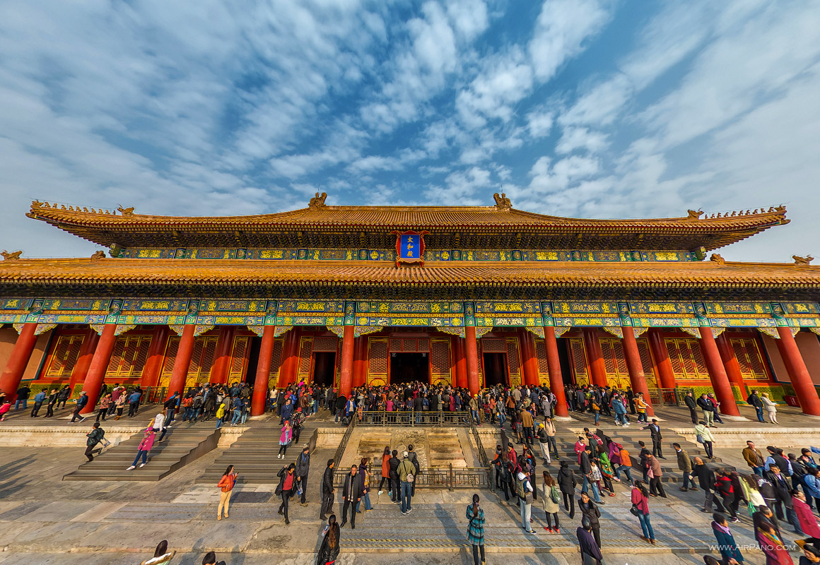 Какая страна получила название поднебесной. Китай храм Запретный город. Пекин Запретный город Императорский дворец. Цзыцзиньчэн Запретный город. Запретный город Пекин зал высшей гармонии.